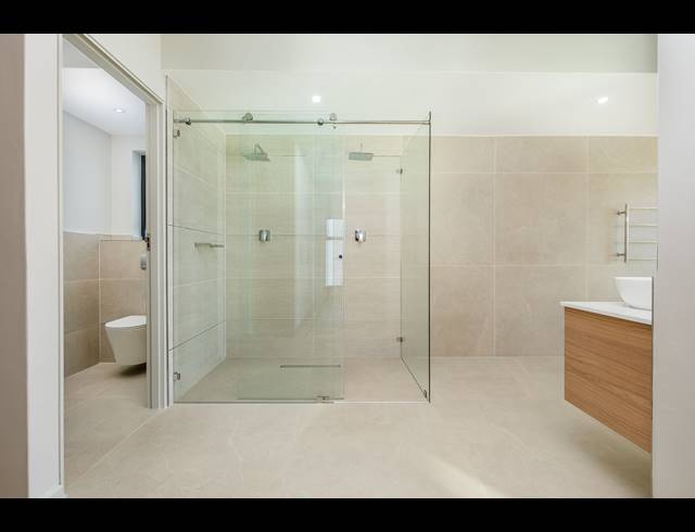 5 BEDROOM HOUSE FOR SALE IN CLARA ANNA FONTEIN